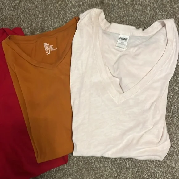 Assorted Bundle Of T-Shirts Size Medium. Various Brands.Assortedl Colors. - Picture 16 of 16